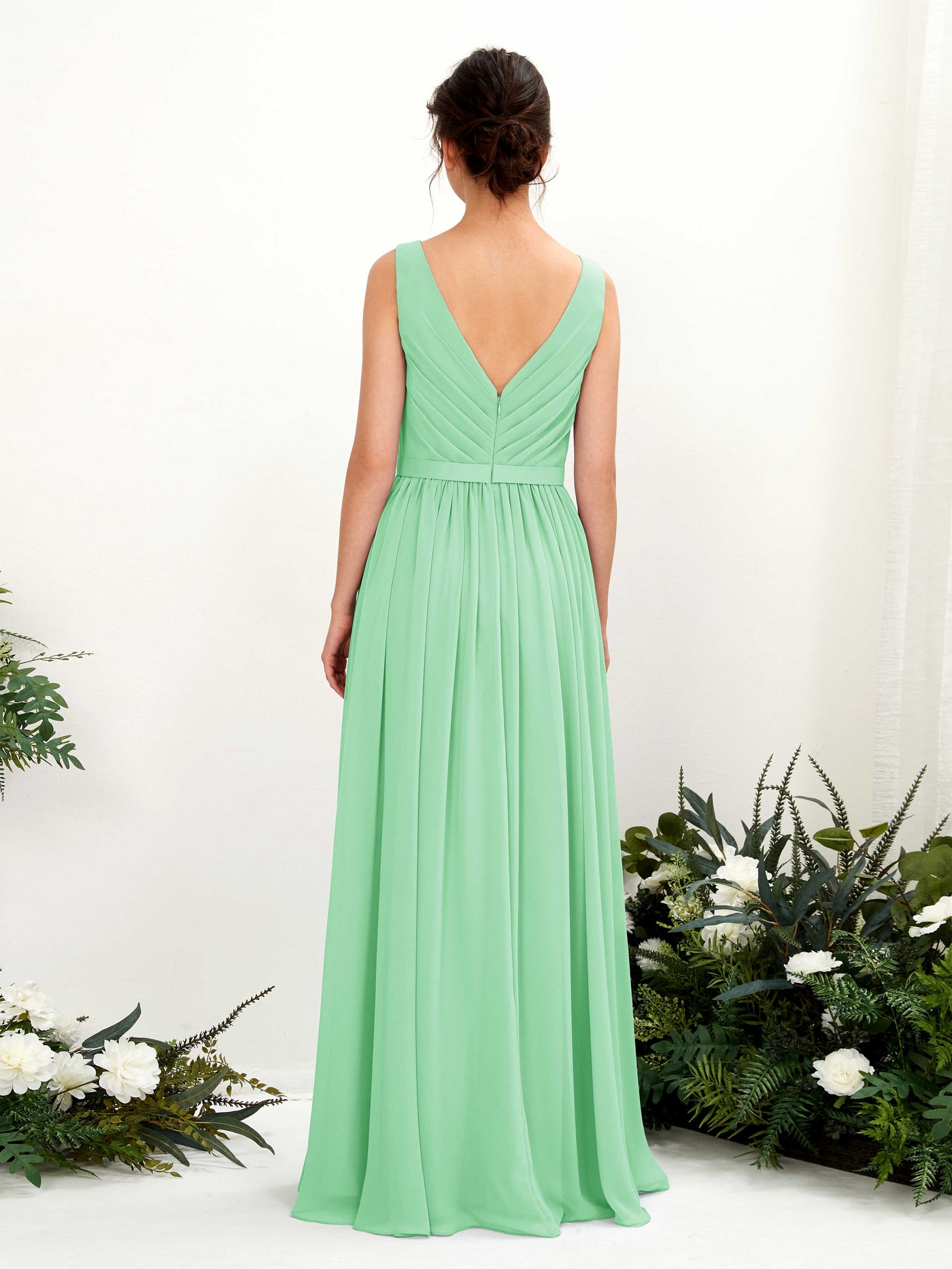 V-neck Sleeveless Chiffon Bridesmaid Dress - Mint Green (81223622)#color_mint-green