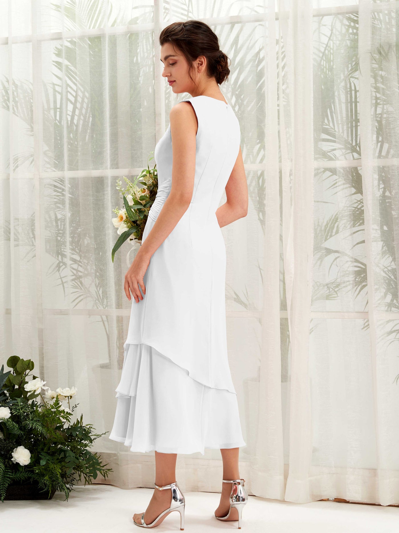 Mermaid/Trumpet Round Sleeveless Chiffon Bridesmaid Dress - White (81221942)#color_white