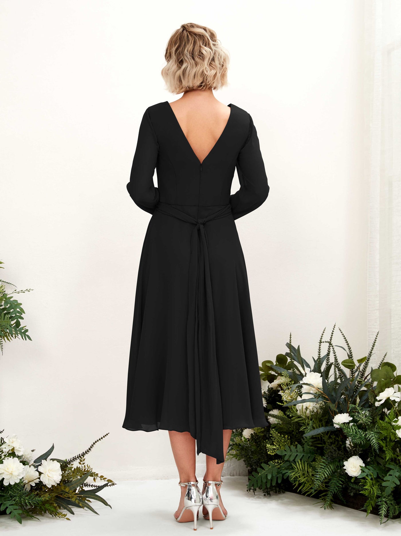 V-neck Long Sleeves Chiffon Bridesmaid Dress - Black (81223315)#color_black